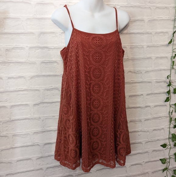 Garage Dresses & Skirts - Garage Lace Mini Dress